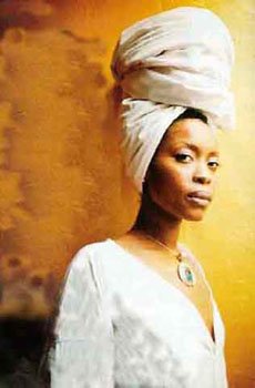 erykahbadu013.jpg